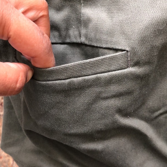 Olive Green F21 Shorts Size 30 - Picture 5 of 5